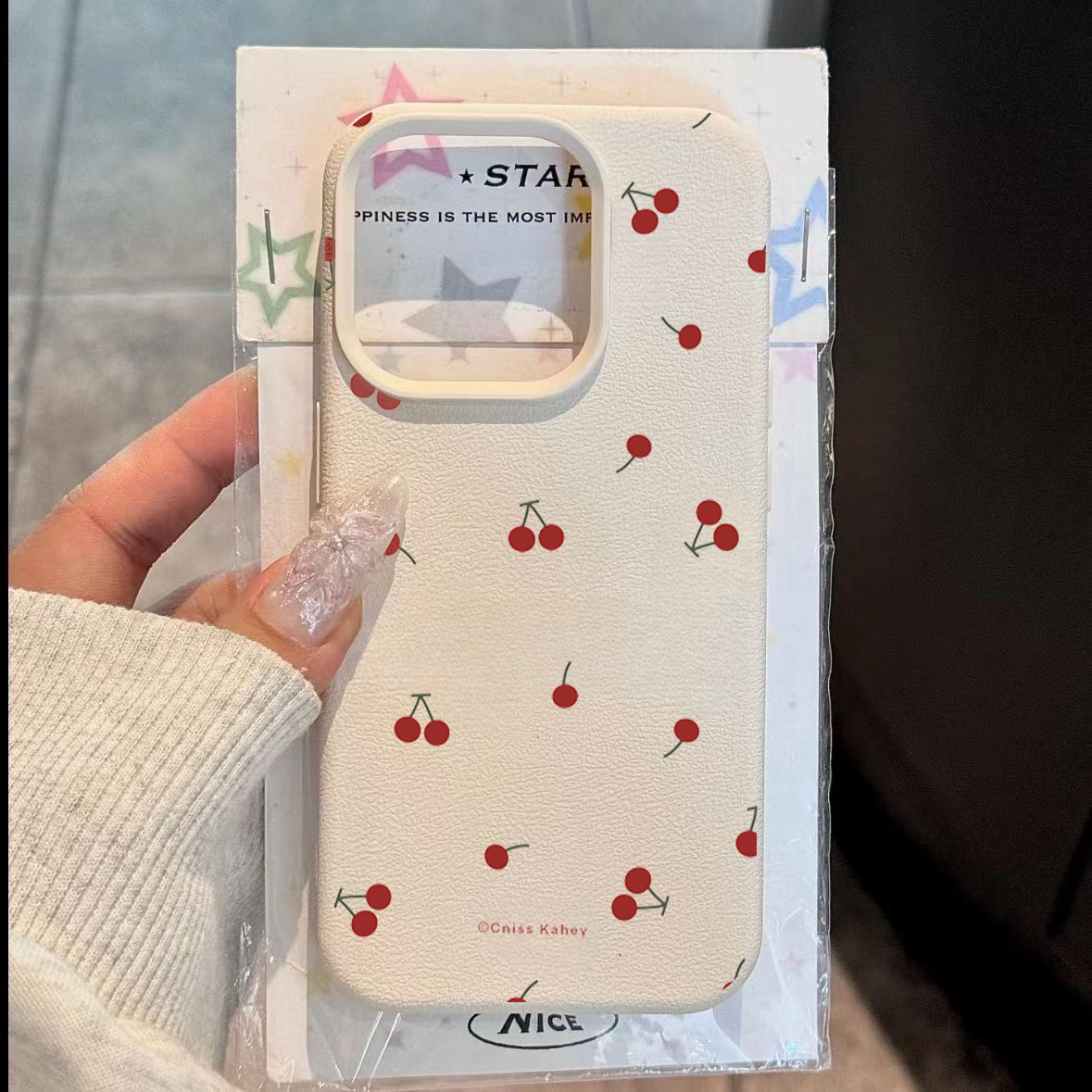 Cute Cartoon Cherry Lichee Pat - đánh giá và giá Samsung Galaxy A55